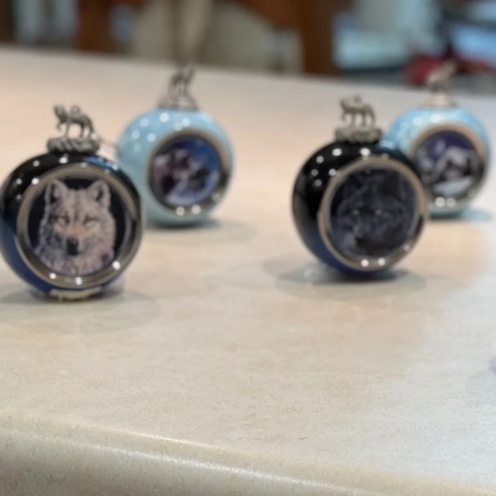 Bradford Exchange Wolf Series Ornaments - Picture 11 of 11